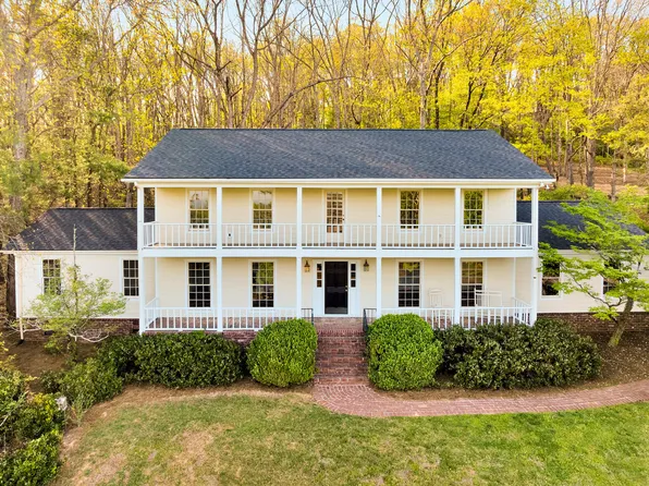 408 Fort Trace Rd, Lookout Mountain, GA 30750