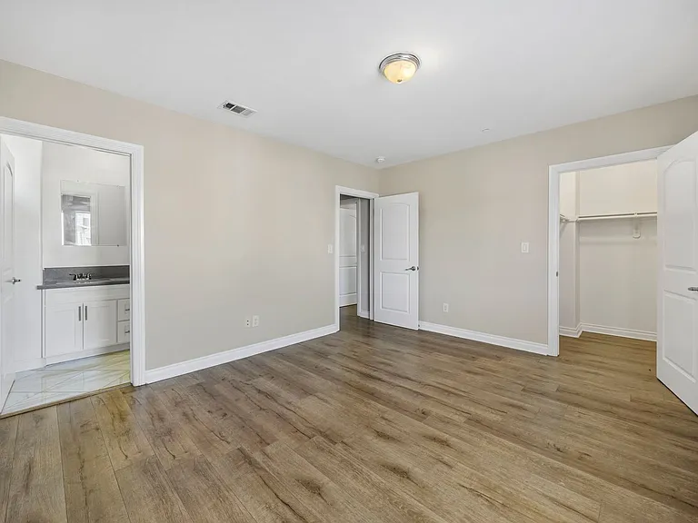 872 N Edgemont St #8721 — Photo 16