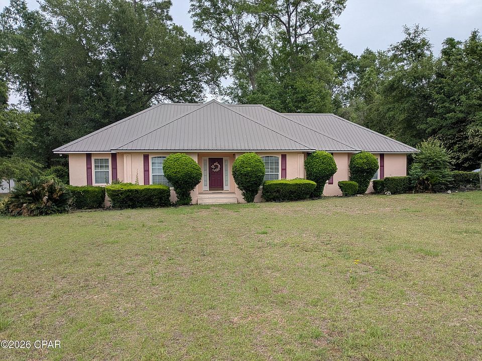 1st image of 4710 The Oaks Dr