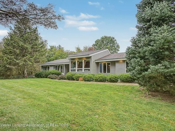 4075 Vanneter Rd, Williamston, MI 48895