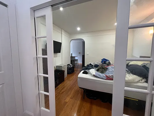 Rented by Voro New York | media 29