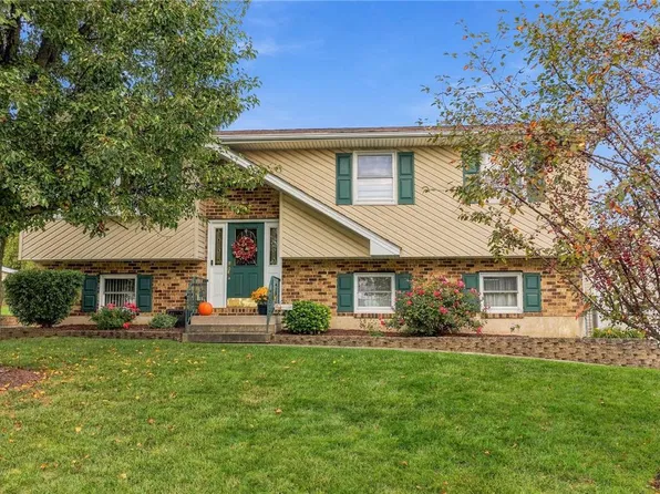 3239 Reeve Dr W, Bethlehem, PA 18020