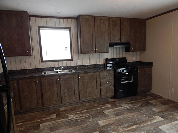 3rd image of 619 E Jameson Ave