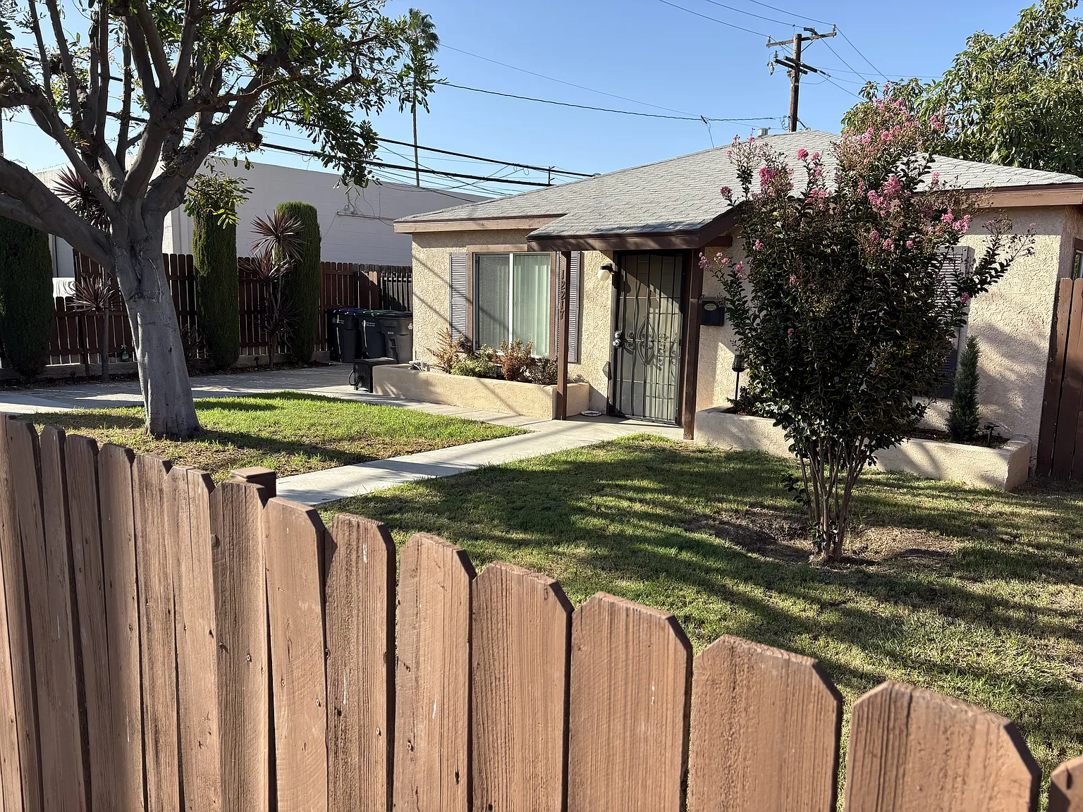 2 bed, 725 sqft, $2,750 — Photo 1