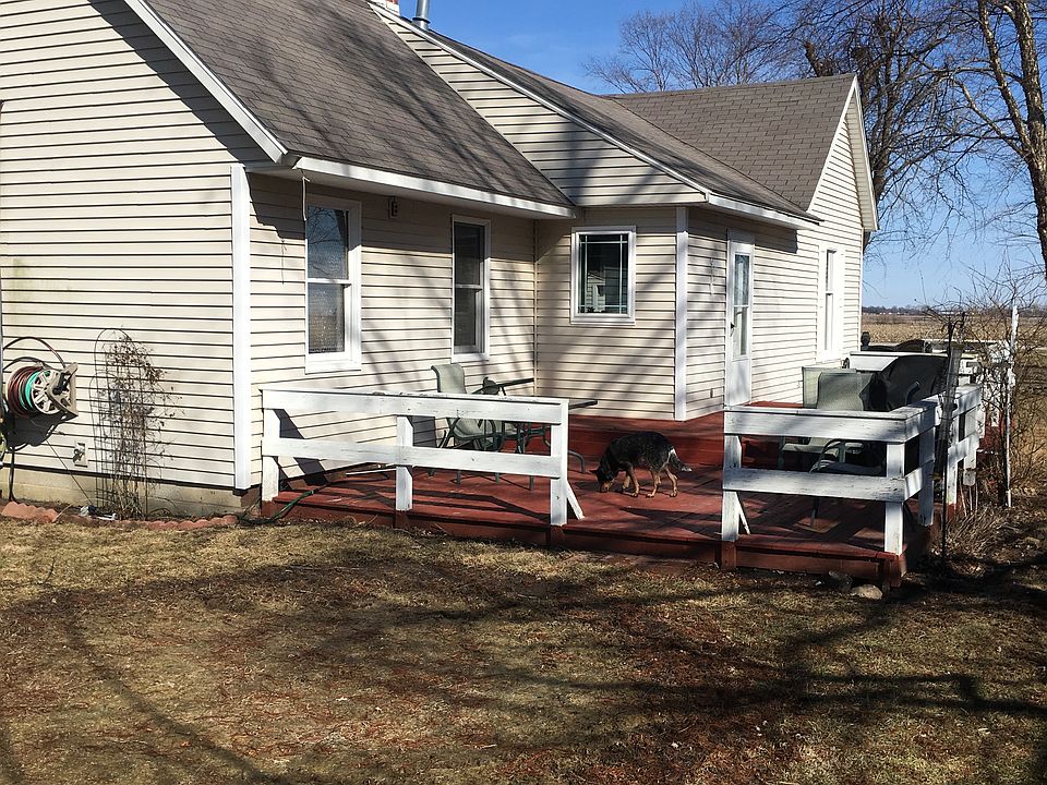 1st image of 906 N County Road 800e