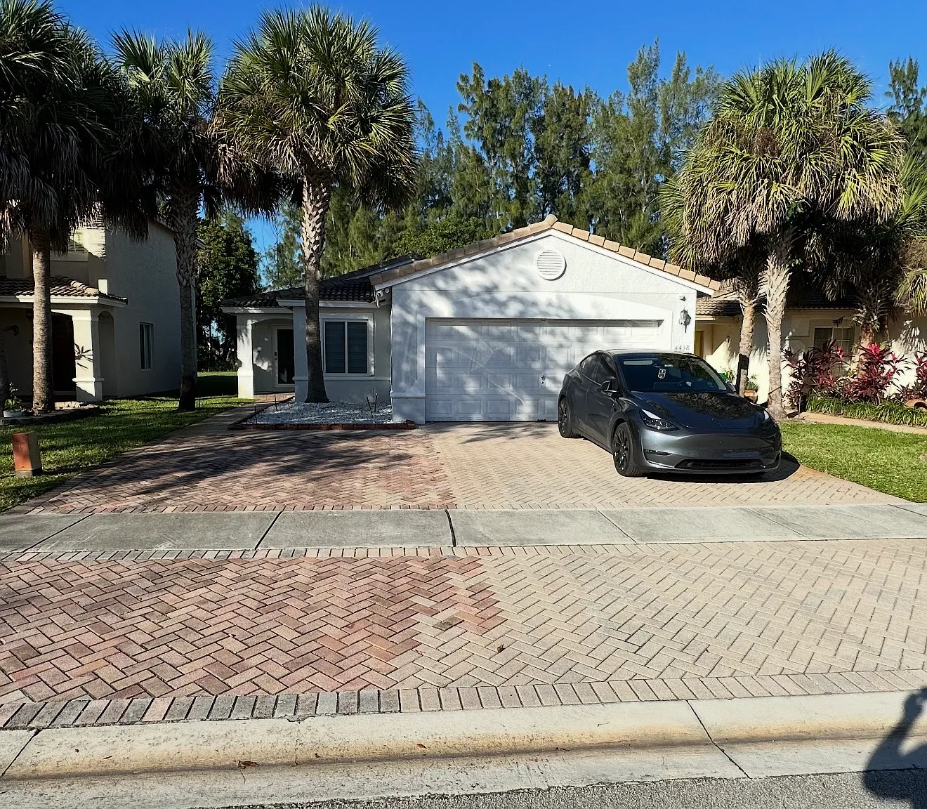 3 bed, 1542 sqft, $3,700 — Photo 1