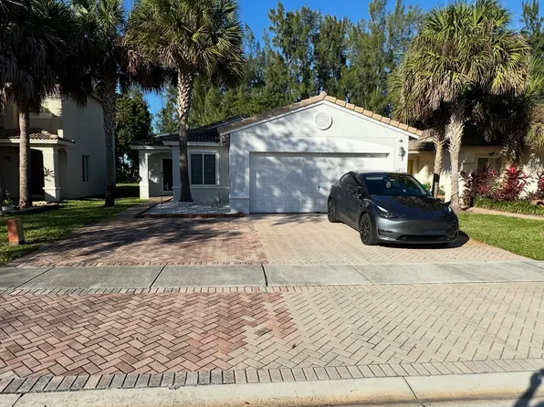 4438 SW 134th Ave, Miramar, FL 33027