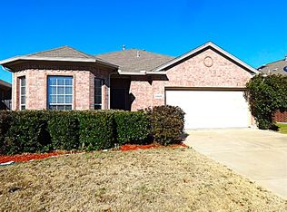 6424 Payton Dr, Fort Worth, TX 76131