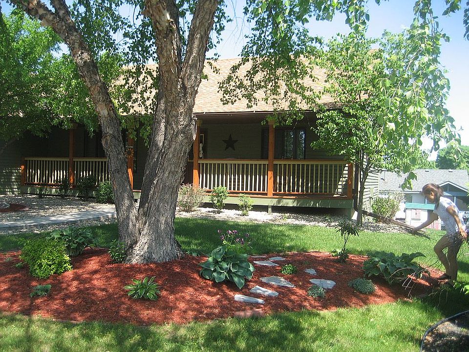 1st image of 15661 Cornell Ct N