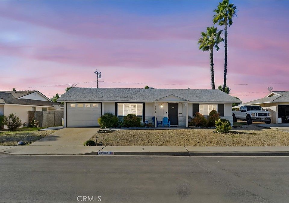 1st image of 26830 Oakmont Dr