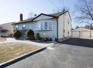 227 New York Ave, Westbury, NY 11590