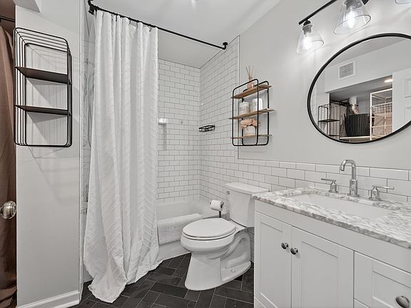 4th image of 7719 Inversham Dr APT 126