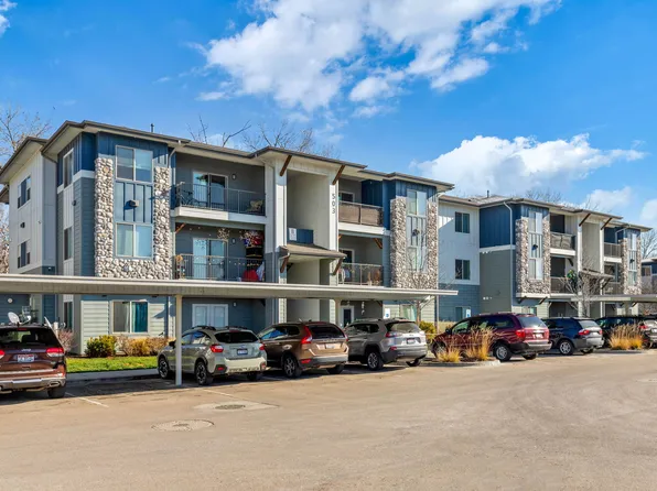 Legacy at 50th St Apartments