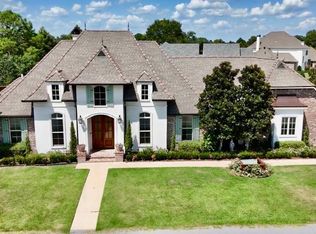 1001 The Lake Dr, Broussard, LA 70518