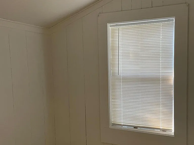 111 Covey Rd — Photo 3