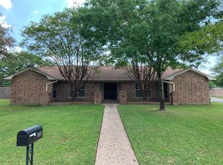 1800 Lawyer Pl, College Station, TX 77840
