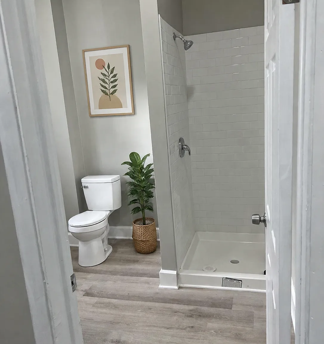Studio, 700 sqft, $1,195 — Photo 3