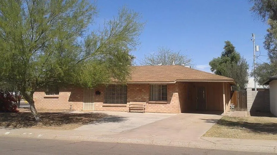 3 bed, 1496 sqft, $2,300 — Photo 2