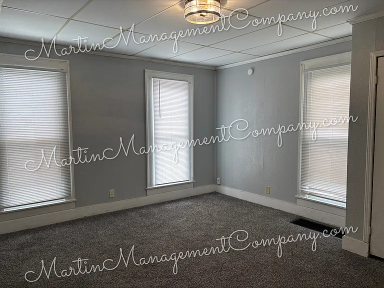 420 W 7th St #2 — Photo 3