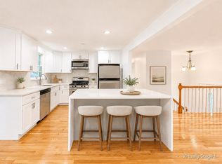 18 Linda St, Foxboro, MA 02035
