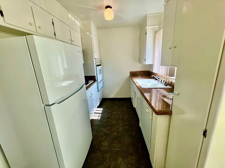8130 Norton Ave, West Hollywood — Photo 3