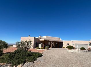 47 Highlonesome Rd, La Luz, NM 88337