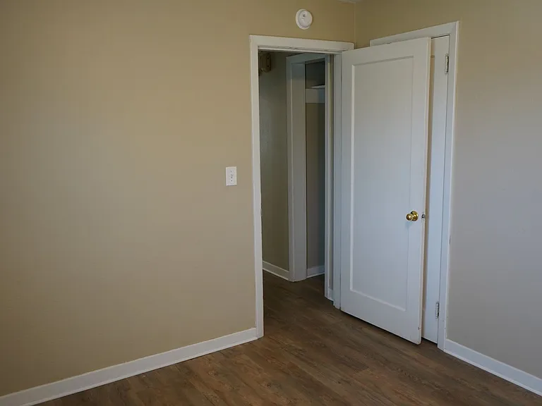 2703 R St — Photo 19