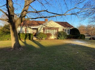 418 Shays St, Amherst, MA 01002