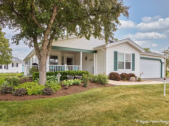 2nd image of 611 Filly Ln