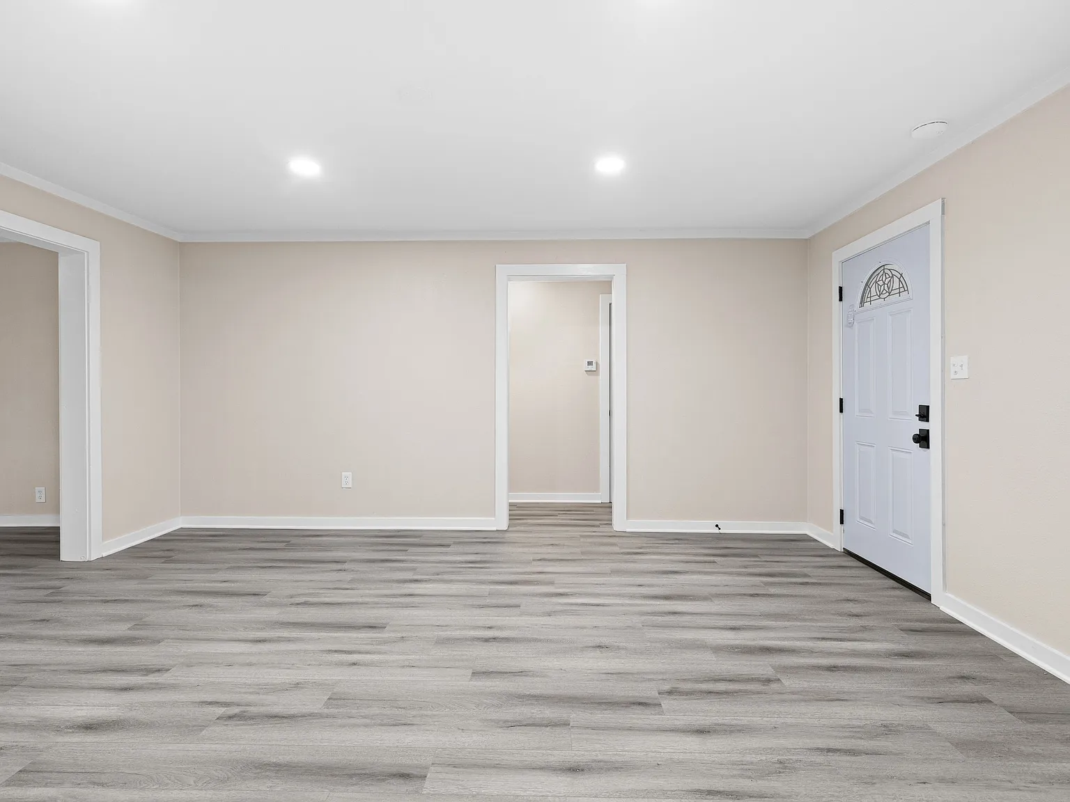 3 bed, 2.0 bath, 1200 sqft, $1,950 — Photo 3