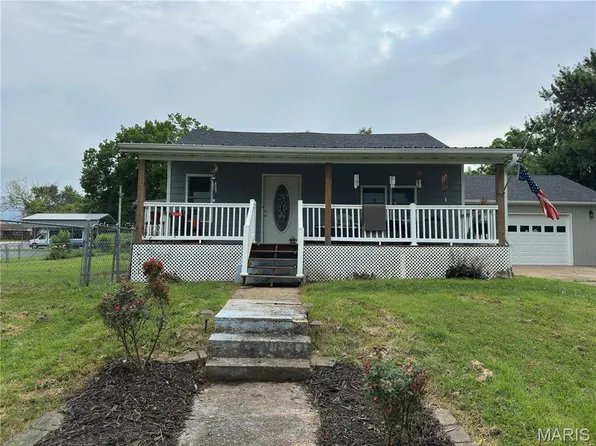 1106 Spruce St, Bismarck, MO 63624