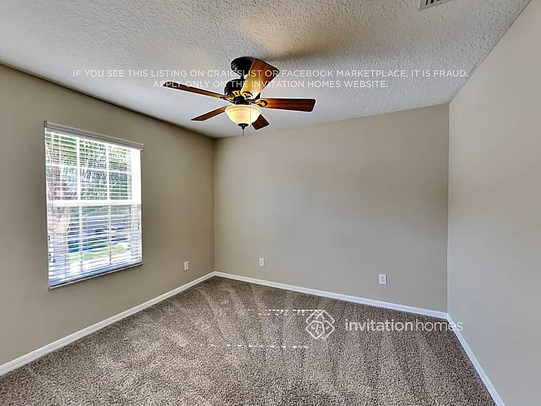 17745 Ayrshire Blvd — Photo 11