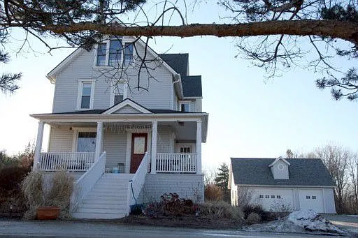 1640 Knight Rd photo 1