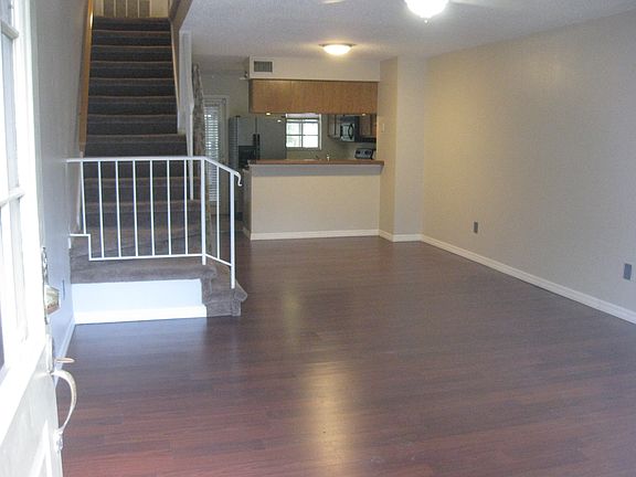 Main Living Area/Dining