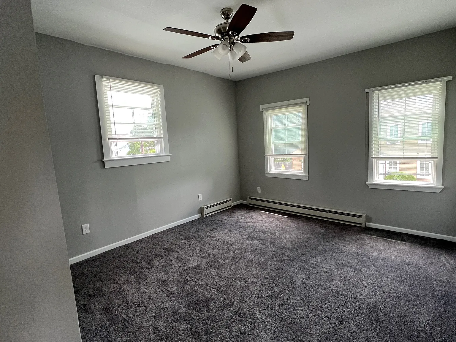 2 bed, 1085 sqft, $1,889 — Photo 4