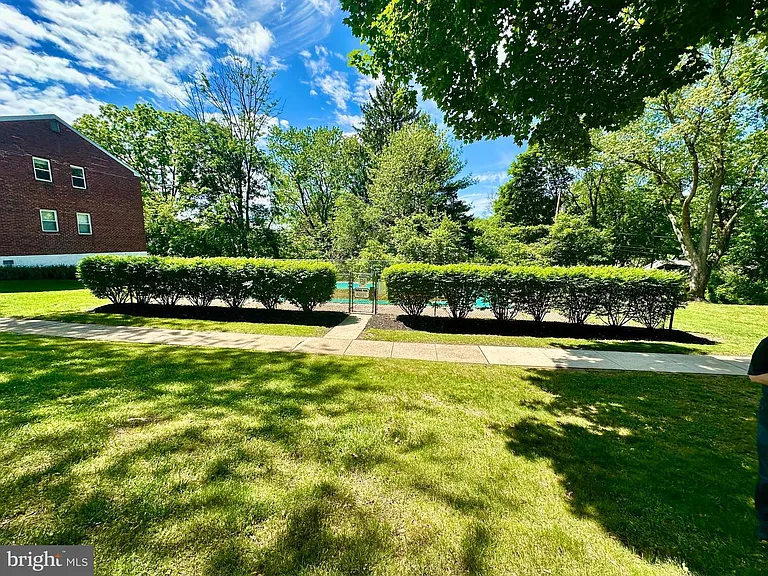 333 Lacey Ave #B9 — Photo 11