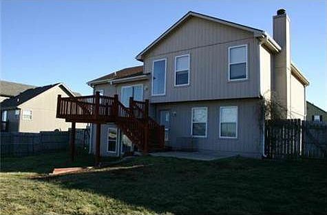2nd image of 904 Raven Dr