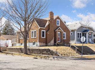 1058 Hawthorne Ave E, Saint Paul, MN 55106