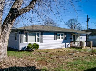 410 9th St, Newport, TN 37821