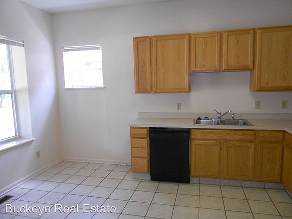 5th image of 55 E 13th Ave #A