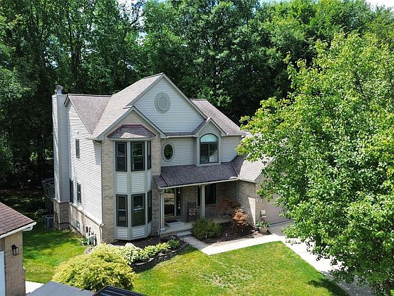 2nd image of 2525 Baltusrol Ct