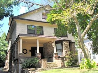 96 Pascack Rd, Park Ridge, NJ 07656