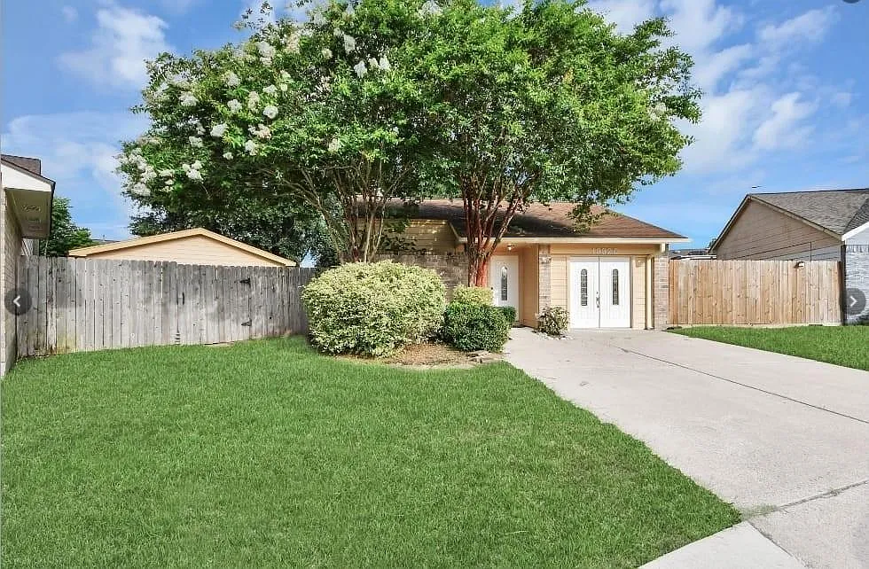 2 bed, $1,600 — Photo 1