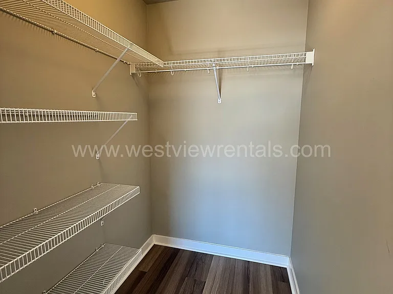 1010 Railroad Ave — Photo 174