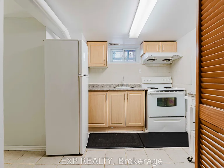 78 Woodfern Dr — Photo 39