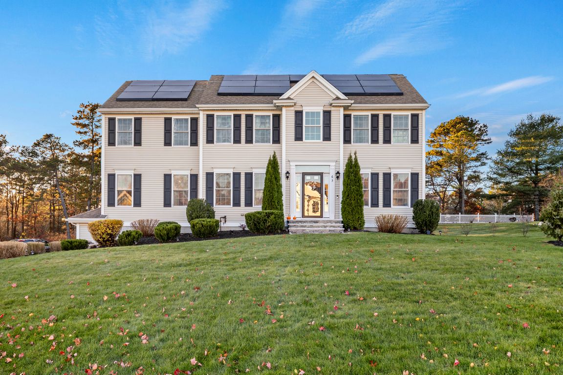 63 Pioneer Trl Plymouth MA 47