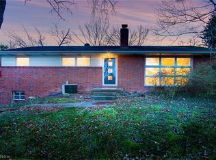 3752 Edgehill Cir NW, Canton, OH