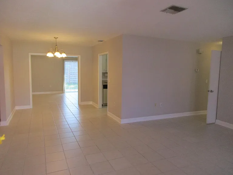 2888 Indianwood Dr — Photo 2