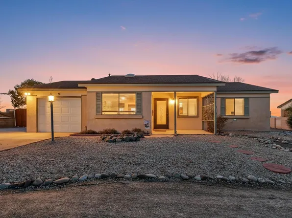 1013 Sunflower Dr SW, Rio Rancho, NM 87124