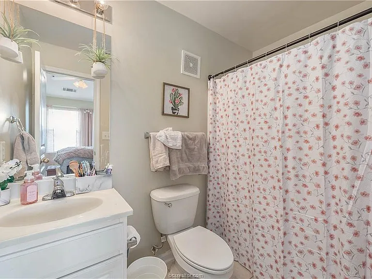 1725 Harvey Mitchell Pkwy S #1630 — Photo 17
